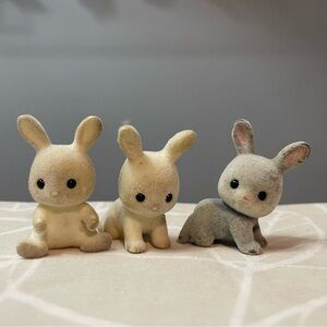 FREE when bundled: Calico Critters